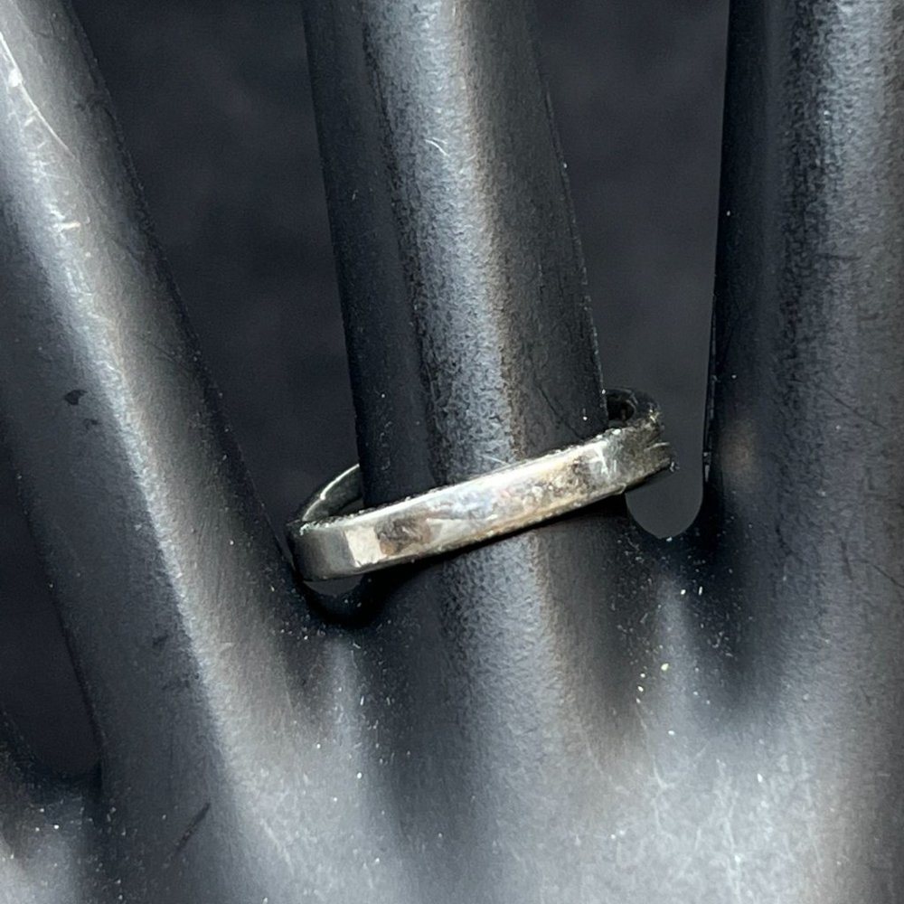 Avon Silver Tone With Blue Enamel Infinity Ring (R305) - Picture 3 of 6